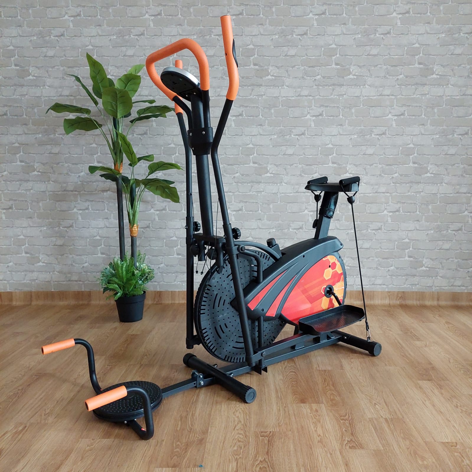FC - New Alat Olahraga Gym Fitness Sepeda Elliptical Fitclass FC 4900 S Orbitrack Static Bike - Image 3